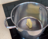 Foto del paso 1 de la receta: Crema fría de puerros y pera