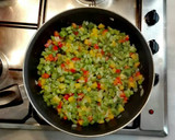 Foto del paso 4 de la receta: Pisto con Huevo Frito 🍳