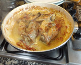 Foto del paso 2 de la receta: Contramuslos de pollo con salsa de limón y jamón