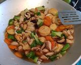 Foto langkah ke 6 dari resep Sapo Tahu Ayam.