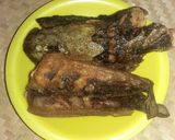 Foto langkah ke 1 dari resep Mangut Ikan Lele Kuah Kemangi Pedas.