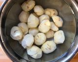 A picture of step 2 of Kuri-Gohan（Chestnut rice）.