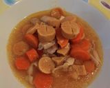Foto langkah ke 5 dari resep Sup Merah Sosis Ayam.