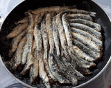 Foto del paso 3 de la receta: Boquerones fritos y pre parados todos en poco tiempo