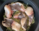 Foto del paso 3 de la receta: Bacalao encebollado