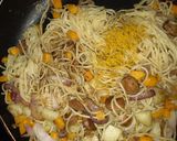 A picture of step 4 of Fried Sphagetti.