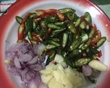 Foto langkah ke 2 dari resep Oseng Ati Ampela Lombok Ijo.