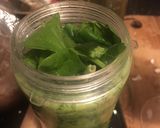A picture of step 2 of Spinach ice lolly (p10min, c0min).