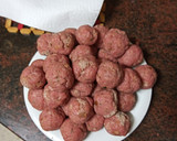 Foto del paso 1 de la receta: Guiso de garbanzos a la jardinera con albóndigas