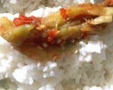 Foto langkah ke 5 dari resep Sambal Terasi Terong Bakar.