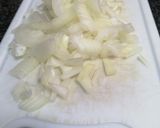 Foto del paso 1 de la receta: Lomo de cerdo guisado con verduras
