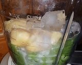 Foto langkah ke 3 dari resep Es Jus Pakcoy Tape Singkong.