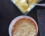 Foto del passaggio 2 della ricetta Crostata alle fragole con crema pasticcera