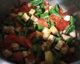 Foto del paso 5 de la receta: Alubias pintas marineras con verduras