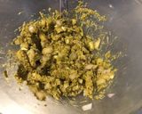 Une image de l'étape 3 de Bricks en aumônières au thon pesto tomates jaunes et oignon.