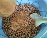 Foto langkah ke 3 dari resep Kacang Kriting Pedas Manis.