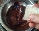 Foto langkah ke 8 dari resep Banana roll cake (versi roti tawar).