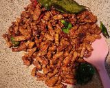 Foto langkah ke 4 dari resep Orek Tempe Kering Bumbu Iris.