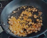 A picture of step 4 of #NVM#Maharashtrian street food Vada pav.