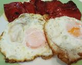 Foto del paso 4 de la receta Huevos fritos con pimientos asados