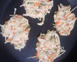 Foto langkah ke 5 dari resep Paeng-ee beoseot jeon (korean Enoki Mashroom Pancake).