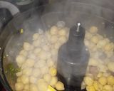 Foto del paso 3 de la receta: Salsa de 3 carnes con puré de papas y garbanzos