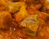 Foto del paso 5 de la receta: Magro de cerdo al curry con boniato y patata
