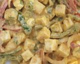 A picture of step 2 of Paneer Tikka Pizza.