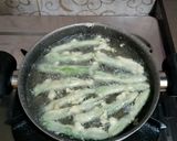 Foto langkah ke 2 dari resep Buncis Goreng Telur Asin.