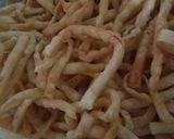 Foto langkah ke 6 dari resep Kripik bawang keju.