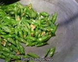 Foto langkah ke 5 dari resep Oseng kering buncis tahu (oseng tanpa air).