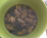 A picture of step 5 of Linguine with Clams and Purple Cauliflower Cream.