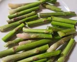 Foto del paso 1 de la receta 22. Revuelto de espárragos y champiñones