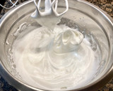 Foto del paso 3 de la receta: Pastel muy esponjoso y húmedo de coco