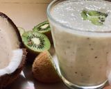 A picture of step 2 of Coconut 🥥 Kiwi 🥝 Smoothie.