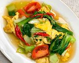 Foto langkah ke 4 dari resep Cah Pokcoy Kuah Telur.