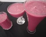 A picture of step 4 of Zobo smoothie.