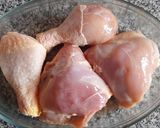 Foto del paso 1 de la receta: Pollo dorado en salsa de limón dulce en sartén Essen Nuit