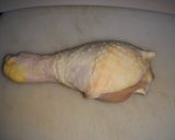 Foto del paso 1 de la receta: Muslo de pollo deshuesado empanizado