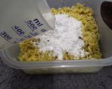 Foto langkah ke 3 dari resep 45. Sempol Mie isi Sosis.