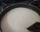 A picture of step 3 of Bombay Dry Fruit Halwa.