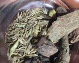 A picture of step 2 of Chinioti Mutton Kunna.