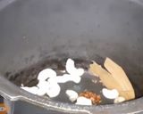 A picture of step 2 of Vegetable pulao.
