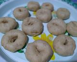 Foto langkah ke 6 dari resep Donat tape beras merah.