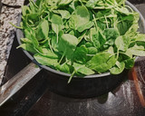 Foto del paso 2 de la receta: Pechugas con espinacas y ajos