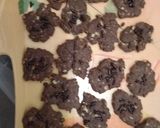Foto langkah ke 5 dari resep Choco almond oat cookies.. garing.. renyah.. wangi.. #tanpatambahangula #tanpaoven #takaransendok.