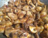 A picture of step 5 of Chilli garlic mushroom.