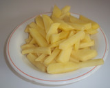 Foto del paso 4 de la receta: Sepia plancha con picadillo y patatas fritas largas