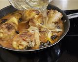 Foto del paso 5 de la receta: Muslos de pavo con orejones y ciruelas