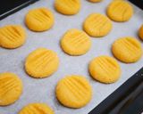 Foto langkah ke 3 dari resep Custard Cookies.